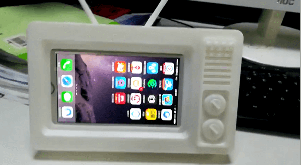 一技术宅的脑洞：3D打印复古电视机竟能‘吃掉’手机！